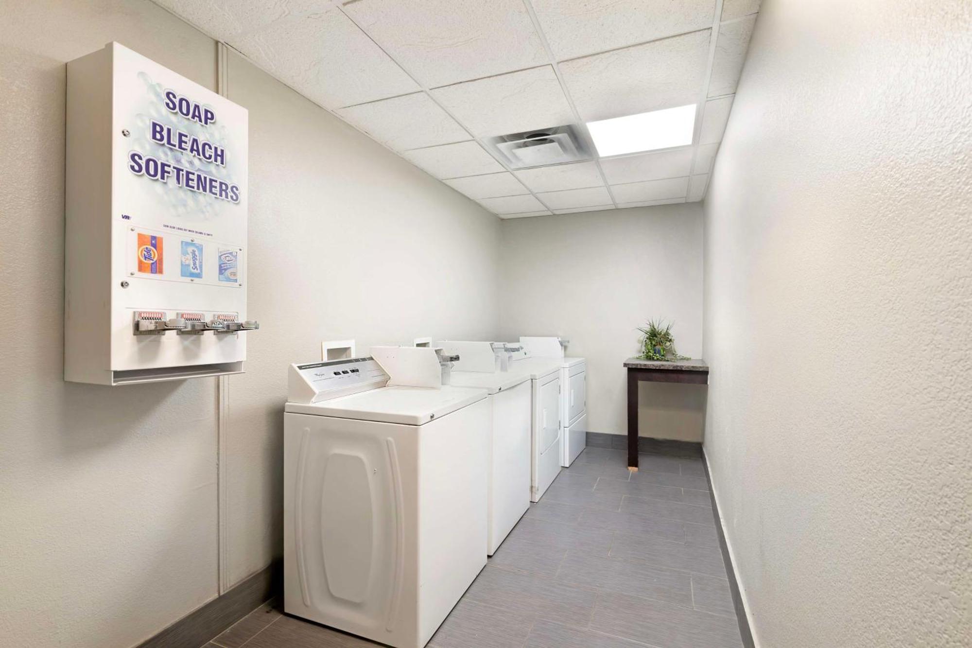 Best Western Savannah Airport Inn & Suites Pooler Zewnętrze zdjęcie